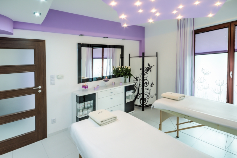 esthetique-HYERES-min_reception-5078879